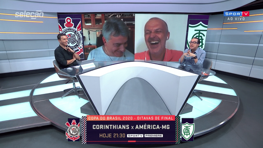 Comentaristas riem enquanto telefone de Cléber Machado toca durante o Seleção SporTV - Reprodução/SporTV