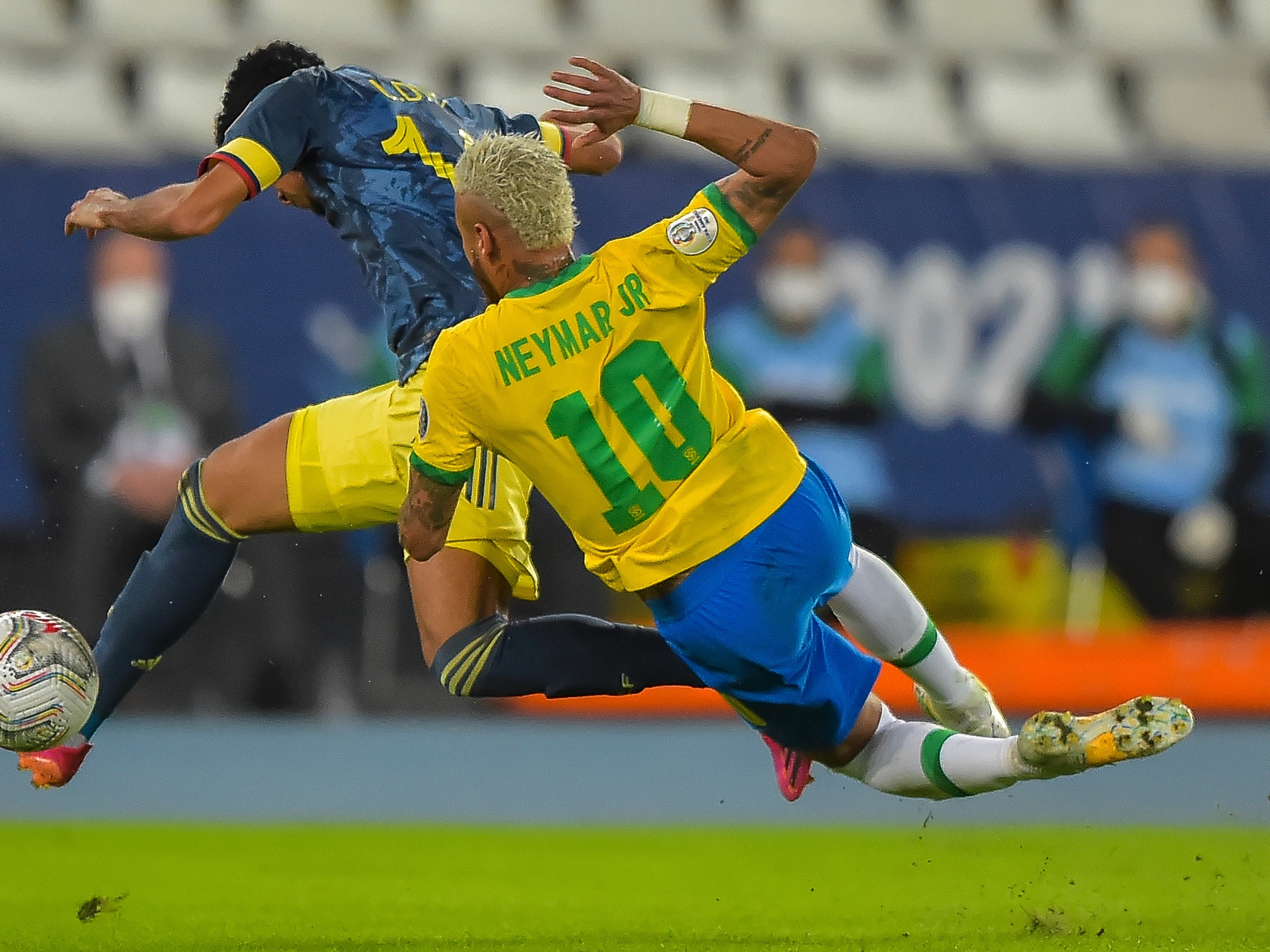 Brasil x Colômbia ao vivo: Saiba como assistir online e na TV pelas  Eliminatórias