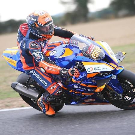 Chrissy Rouse, piloto da Superbike britânica, morreu após sofrer grave acidente - Reprodução/Instagram