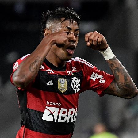 Bruno Henrique, do Flamengo, faz "chororô" ao comemorar gol contra o Botafogo