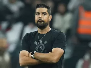 António vê derrota emocional do Corinthians para o Botafogo e libera folga