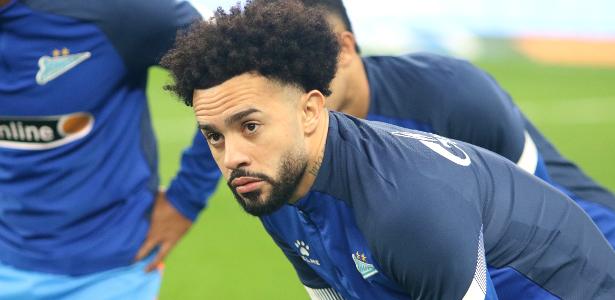 Presidente do Zenit nega acerto de Claudinho com o Palmeiras