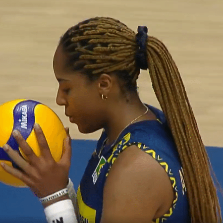 Ana Cristina foi uma das destaques da vitória maiúscula brasileira por 3 sets a 0 Ana Cristina foi uma das destaques da vitória maiúscula brasileira por 3 sets a 0