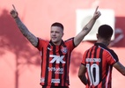Vitória bate o Bragantino e empurra o Santos para a zona de rebaixamento - Jhony Pinho/Agif