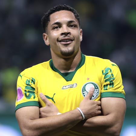 Equipe de Vitor Roque e companhia é a líder do torneio nacional Equipe de Vitor Roque e companhia é a líder do torneio nacional