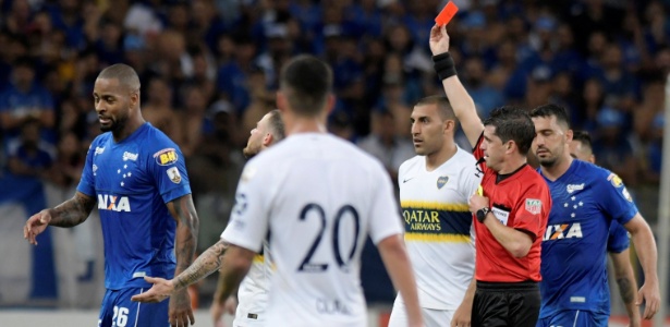 Cruzeiro e Santos foram dois times que criticaram a postura da Conmebol - REUTERS/Washington Alves