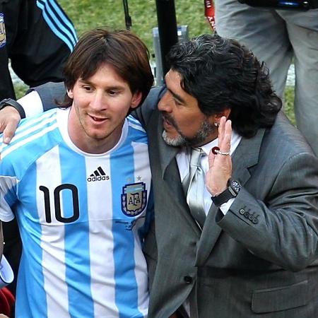 Messi e Maradona trabalharam juntos na seleção argentina durante a Copa do Mundo de 2010. - Getty Images
