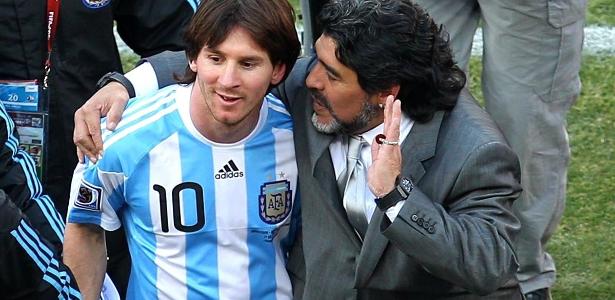 Julio Gomes: Maior artilheiro, Messi iguala Maradona até na data do gol histórico