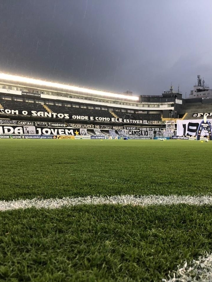 Santos x Corinthians: onde assistir e escalações do jogo do