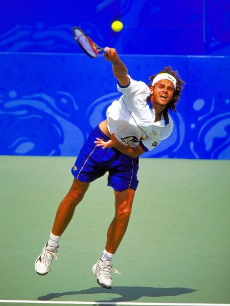 Gustavo Kuerten virou atração para cada brasileiro na Vila das Olimpíadas de Sydney-2000 - Robert Cianflone/Getty Images
