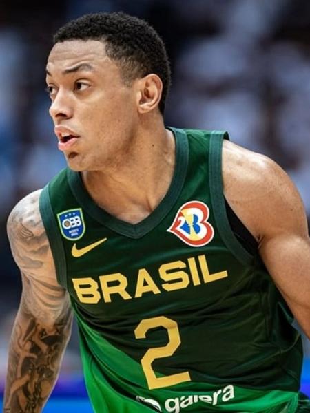 Yago, da seleção brasileira de basquete, que disputará vaga olímpica entre 2 e 7 de julho na Letônia