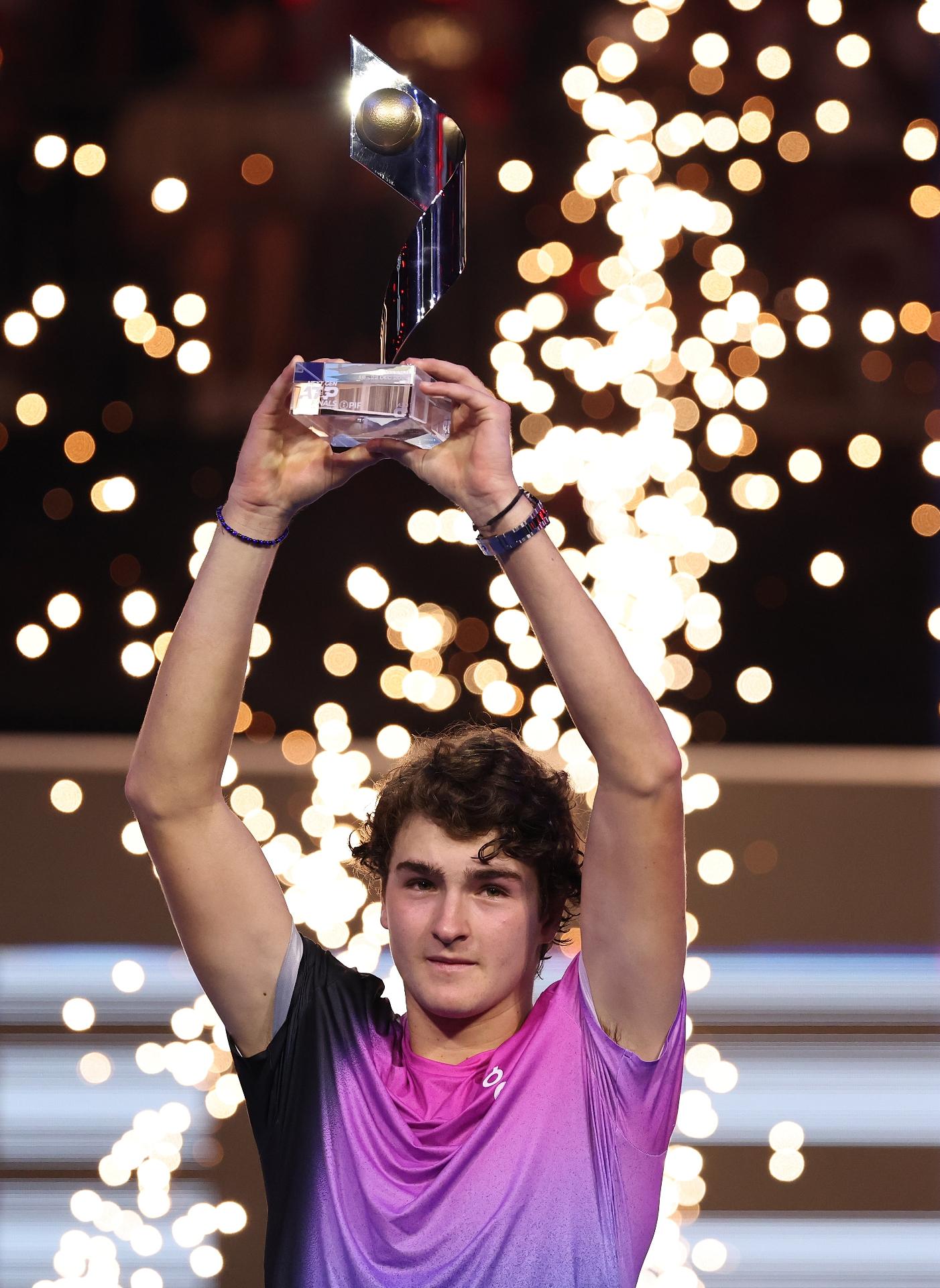 1 JUNIO 2024年 FINAL 23/24 Tênis: Título do ATP Next Gen Finals coroa 1º ano de João Fonseca