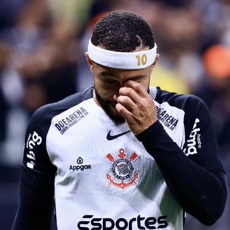 Memphis Depay tem lesão constatada e desfalca Corinthians na Sul-Americana Memphis Depay tem lesão constatada e desfalca Corinthians na Sul-Americana