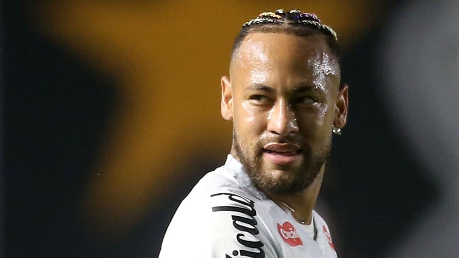 Neymar durante Santos x Flamengo, jogo do Brasileirão disputado na Vila Belmiro Neymar durante Santos x Flamengo, jogo do Brasileirão disputado na Vila Belmiro