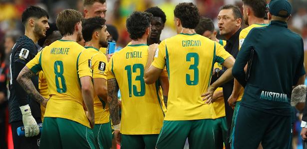 Pausa de hidratação cria 7 gols e transforma futebol em novo esporte