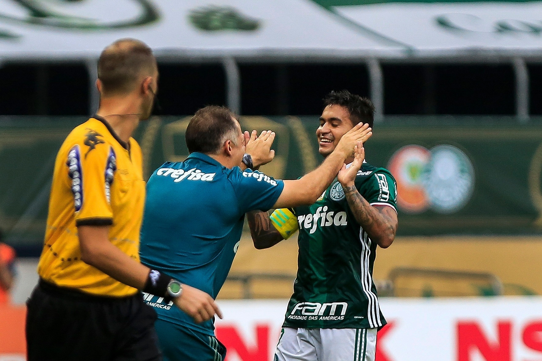 Dudu comemora golaço do Palmeiras contra o São Paulo - Ale Cabral/AGIF