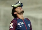 Neymar decide, e PSG vence jogo com goleiro expulso e árbitro de vídeo - Benoit Tessier/Reuters