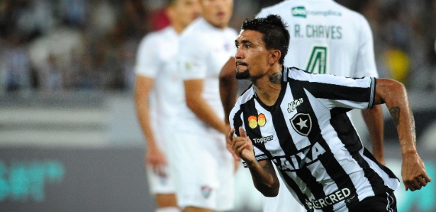Kieza tem contrato até o fim do ano com o Botafogo, mas não tem agradado - Dhavid Normando/Futura Press/Estadão Conteúdo