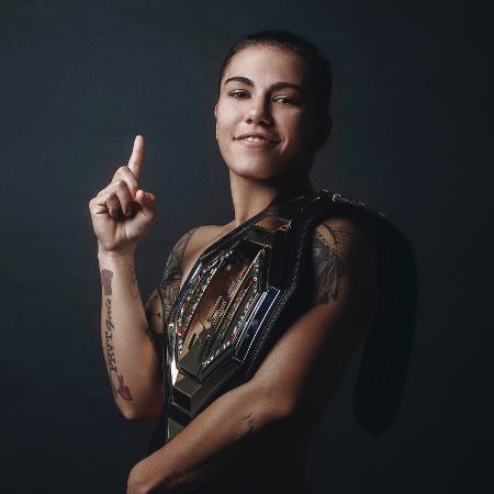 Jessica "Bate-Estaca" Andrade - Carine Wallauer/UOL