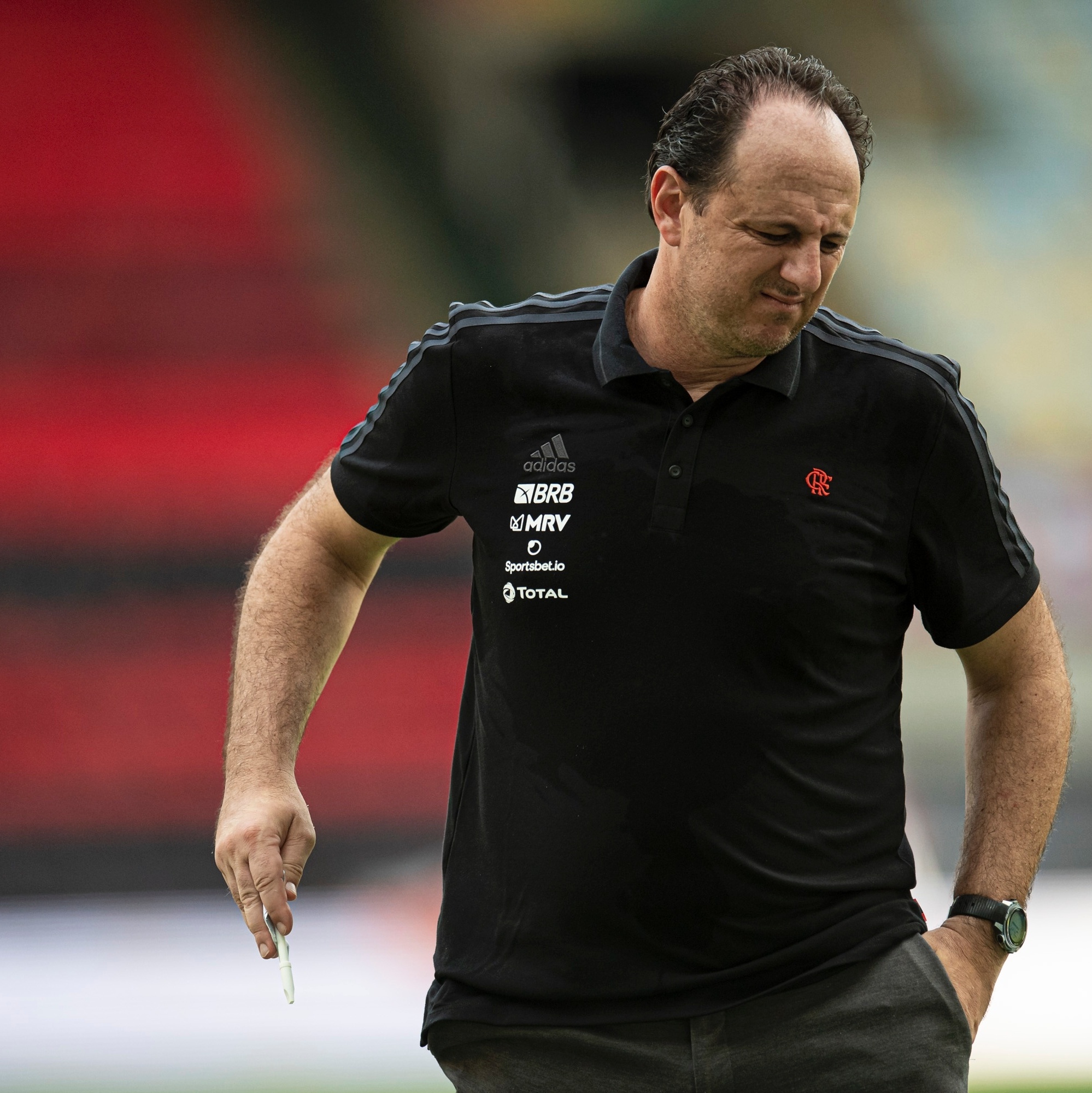 Flamengo anuncia 3 reforços para 2021 e Rogério Ceni dispensa jogador de  forma surpreendente