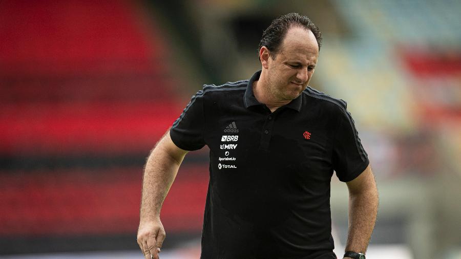 Rogério Ceni, técnico do Flamengo, durante partida contra o Ceará no Maracanã - Jorge Rodrigues/AGIF