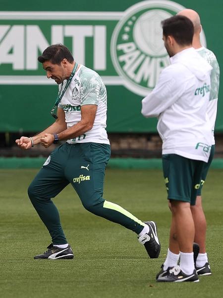 Abel Ferreira, durante treino do Palmeiras, na Academia de Futebol - Cesar Greco