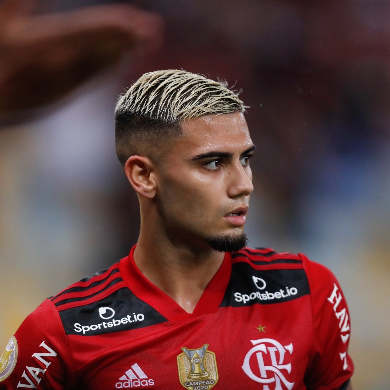 Como está Andreas Pereira?