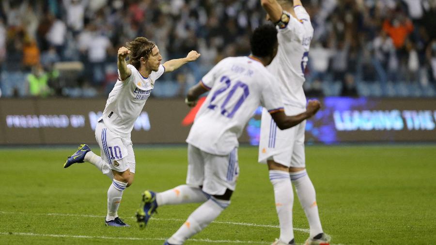Modric comemora gol do Real Madrid na final da Supercopa da espanha - AHMED YOSRI/REUTERS