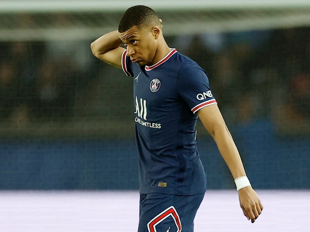 Mbappé critica gols perdidos do PSG, e técnico pondera: É futebol, não  basquete, liga dos campeões