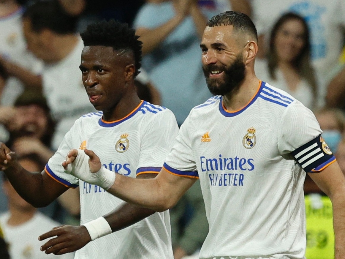 Benzema confirma favoritismo e vence a Bola de Ouro 2022; Vinicius Jr. fica  no 8º lugar