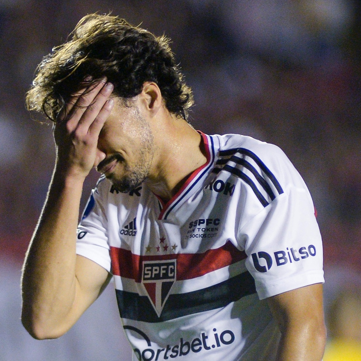 Teve expulsão no jogo do São Paulo?