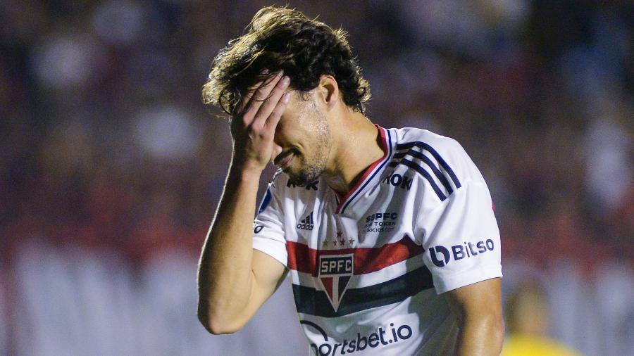 Igor Gomes foi expulso em Atlético-GO x São Paulo, jogo da semifinal da Sul-Americana -  Andressa Anholete/Getty Images
