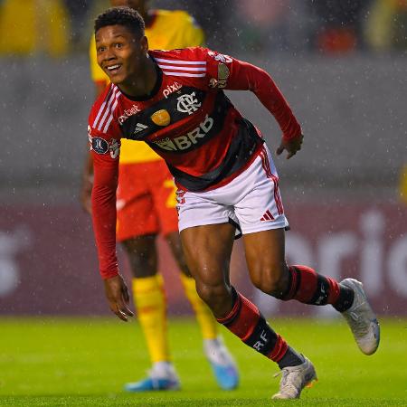 Agora no Crystal Palace, Matheus França foi o último jovem vendido pelo Flamengo