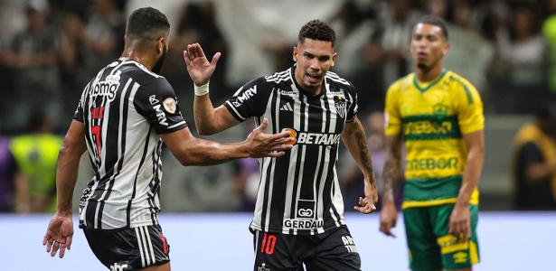 Paulinho marque encore, Atlético-MG bat Cuiabá et reste fort