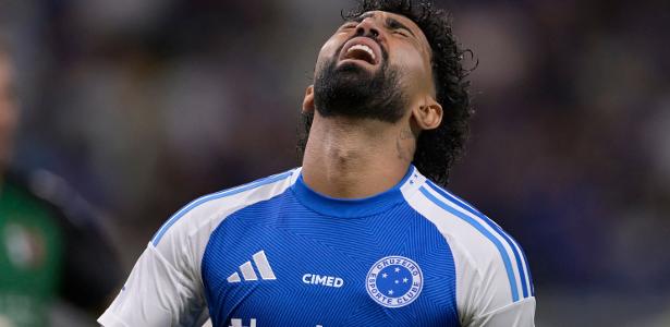 Cruzeiro lidera decepção dos brasileiros na primeira fase da Sul-Americana.