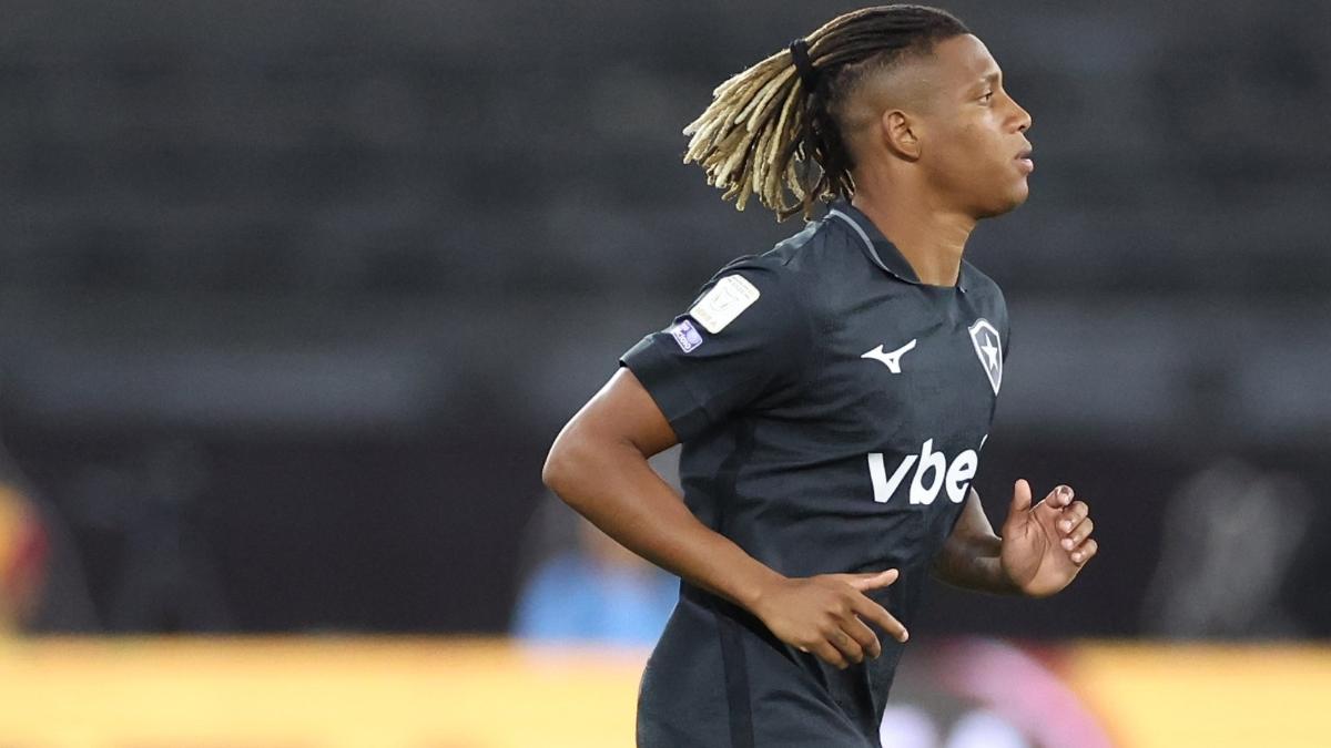 Mauro Cezar: Danilo era tentativa de contratação estranha do Palmeiras