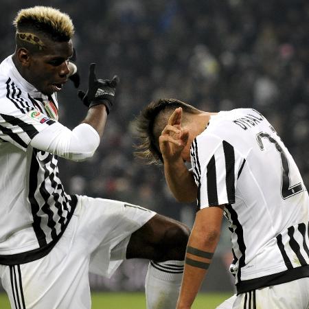 Pogba e Dybala chegaram a jogar juntos na Juventus; clube italiano quer meio-campista de volta - Giorgio Perottino/Reuters