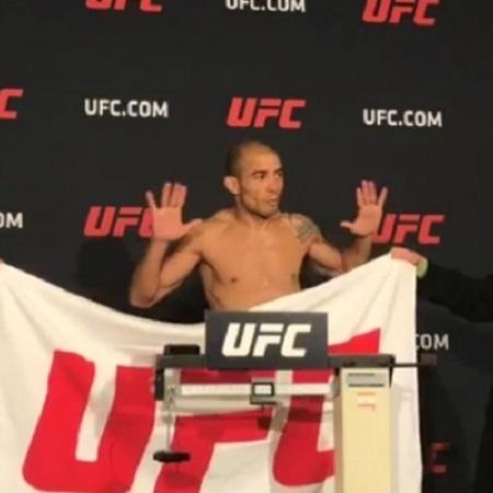 José Aldo durante pesagem do UFC - Reprodução
