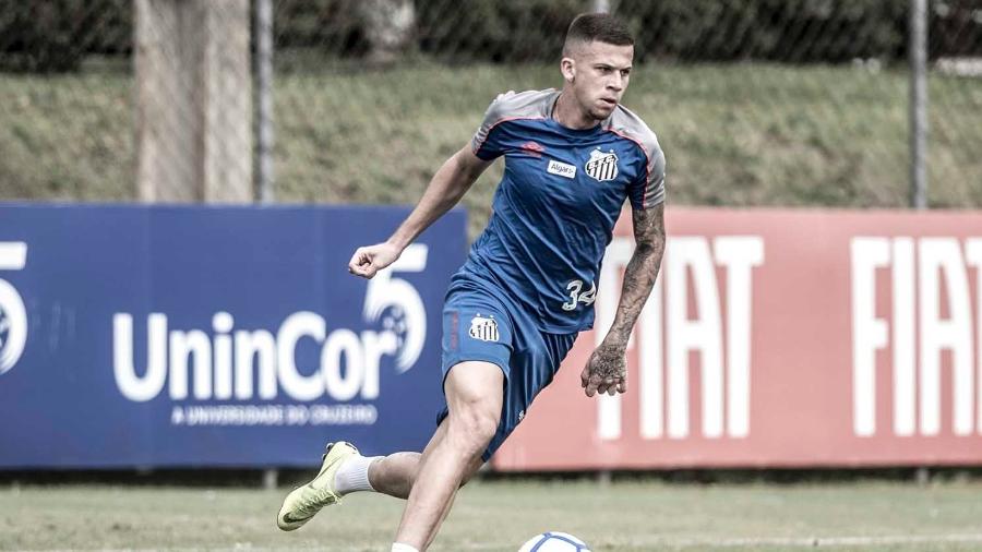 Volante Jobson treina pelo Santos - Ivan Storti/Santos FC