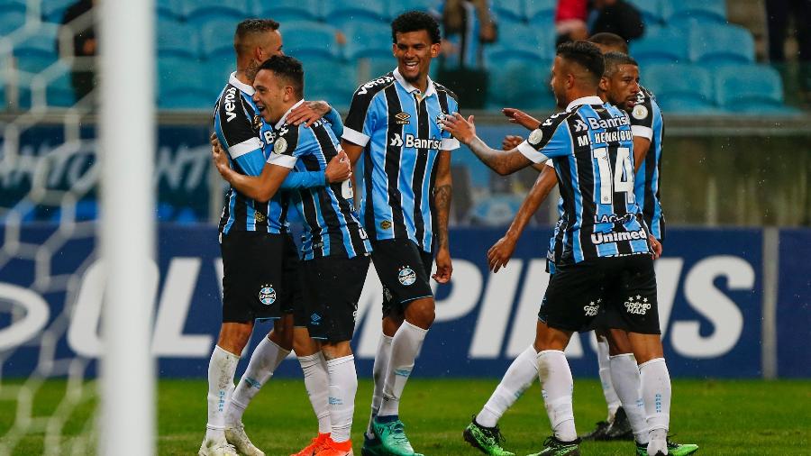 Pepê aumenta lista de jogadores da base no time titular e faz Grêmio surfar em boa fase dos jovens - Jeferson Guareze/Agif
