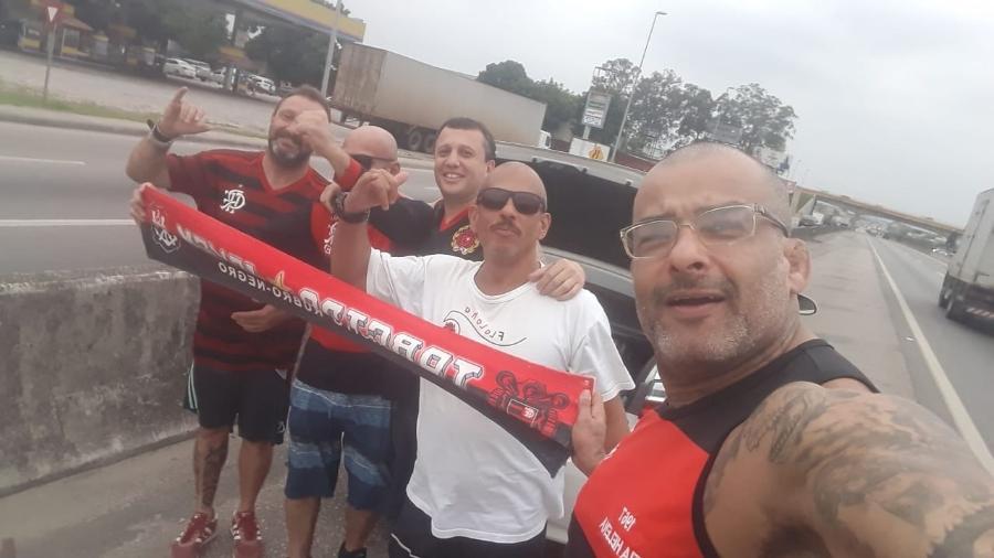 Torcedores do Flamengo estão indo para Lima, no Peru, de carro - Arquivo Pessoal