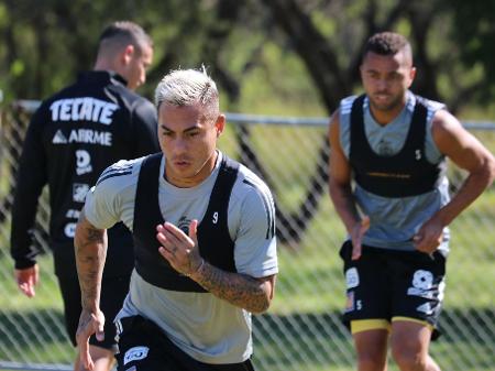 Bastidores Atletico Mg Pagara R 7 2 Milhoes A Vista Por Vargas
