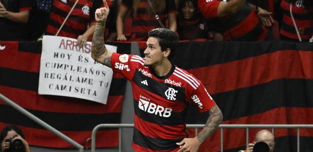 Pedro chega ao 100º gol pelo Flamengo e atinge temporada mais artilheira