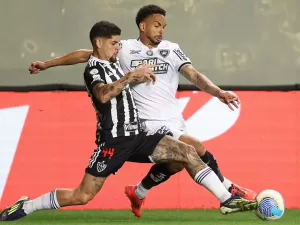 Luís Rosa: O mental e o físico estão destruindo o Botafogo na reta final