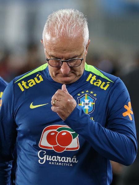 Situação de Dorival Jr. na seleção brasileira está crítica após goleada contra Argentina Situação de Dorival Jr. na seleção brasileira está crítica após goleada contra Argentina