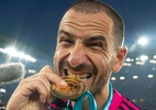 Bonucci esquece clima amistoso e acerta carrinho em ex-jogadora; veja