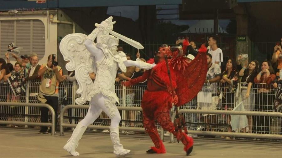 Comissão de frente da Gaviões causou polêmica ao representar o diabo no Carnaval de SP - Michele Martins / Gaviões da Fiel