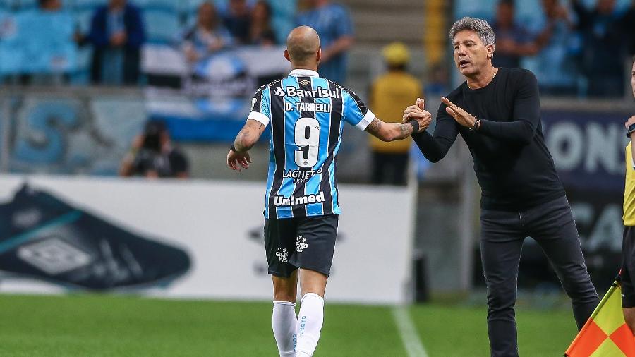 Diego Tardelli volta ao time contra o Bahia e Grêmio terá força máxima antes da Libertadores - Lucas Ueberl/Grêmio