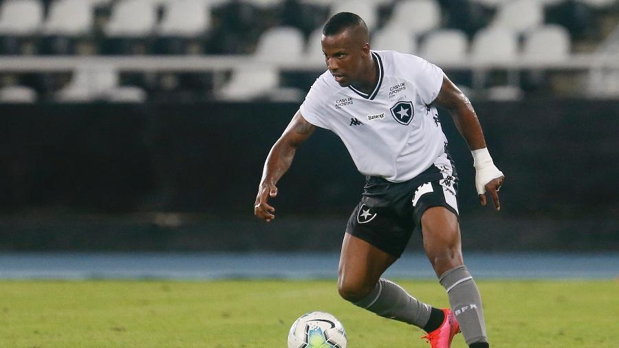 Guilherme Santos, lateral-esquerdo do Botafogo - Vitor Silva/BFR
