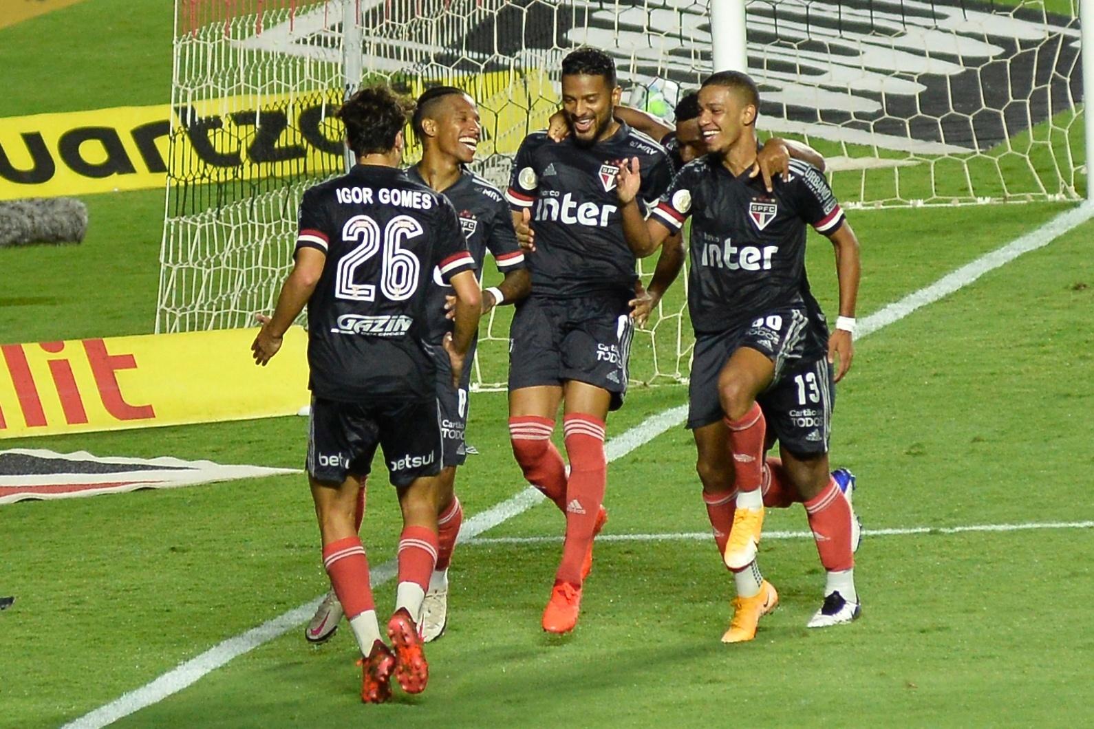 São Paulo mantém bons resultados e volta à Copa do Brasil com confiança em alta